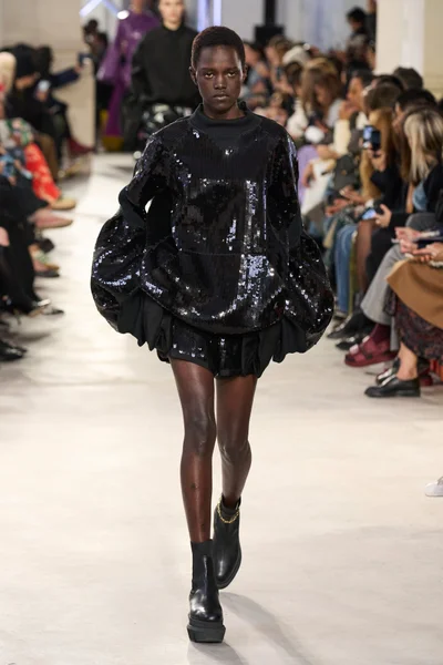 Look 24